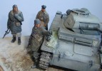 немецкий танк и пехотинцы