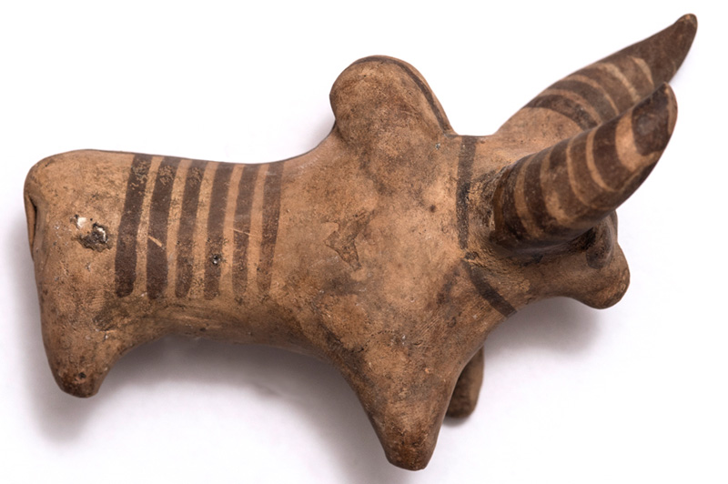 Терракотовая фигурка быка. 3-е тыс. д.н.э.  